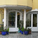 Le Chez Marile 3* Бри-сюр-Марн