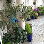 Le Chez Marile 3* Бри-сюр-Марн